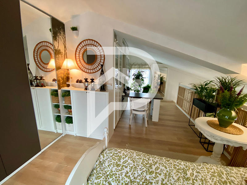 Appartement - 103 m² - 4 pièces