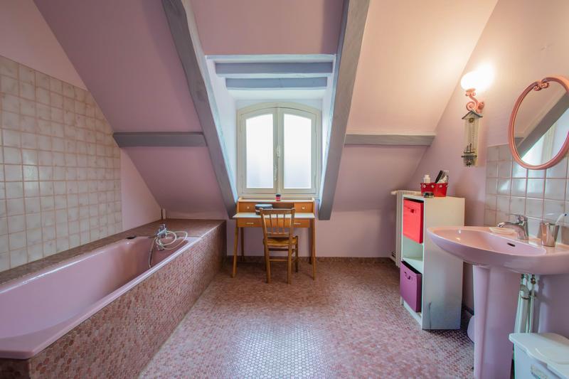 Maison - 279 m² - 8 pièces