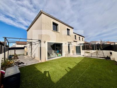 Maison traditionnelle - 91 m² - 4 pièces