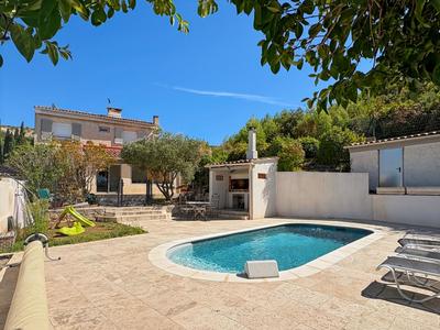 Maison - 140 m² - 6 pièces