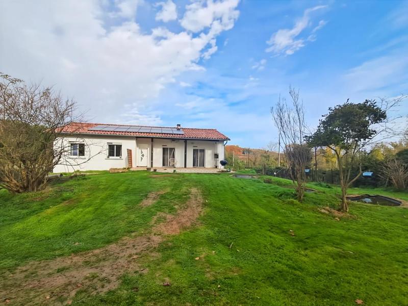 Maison - 105 m² - 4 pièces