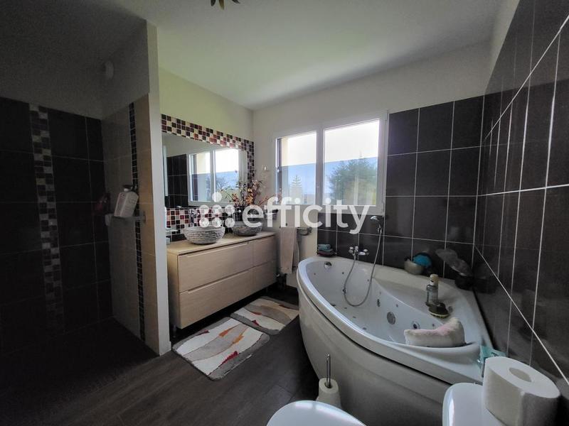 Maison - 190 m² - 7 pièces