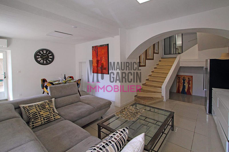 Maison - 165 m² - 8 pièces