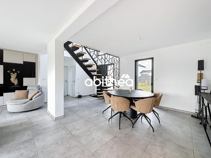 Maison - 116 m² - 5 pièces