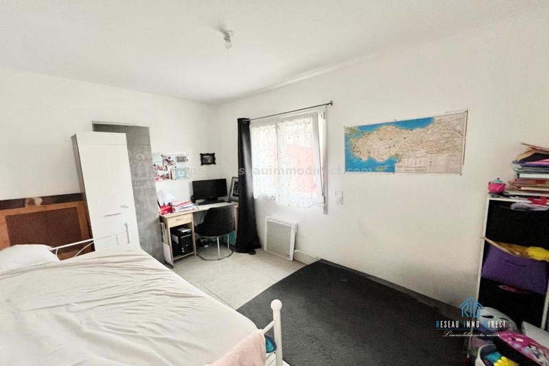 Maison jumelée - 111 m² - 5 pièces