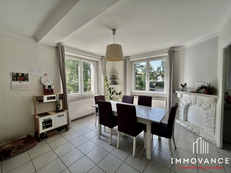 Maison - 195 m² - 7 pièces