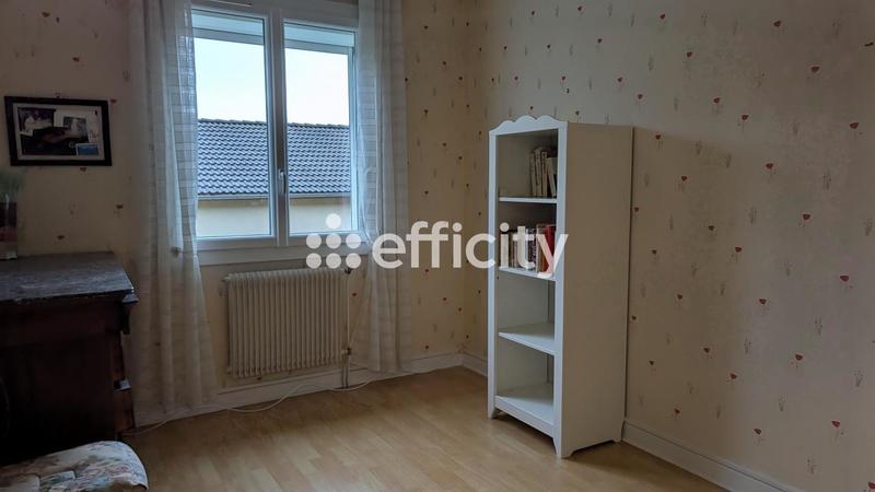 Pavillon - 105 m² - 7 pièces