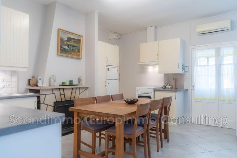 Maison - 141 m² - 8 pièces