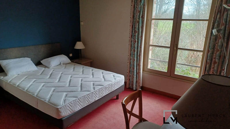 Fonds de commerce - 1 790 m²