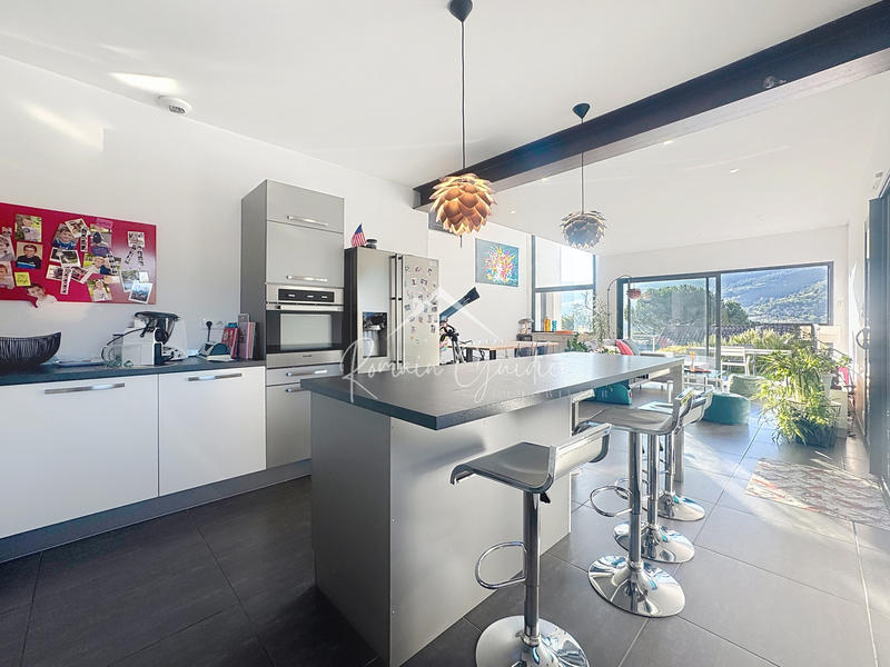 Villa - 150 m² - 6 pièces