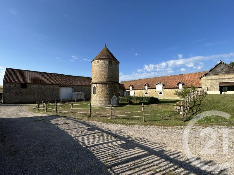 Corps de ferme - 468 m² - 12 pièces