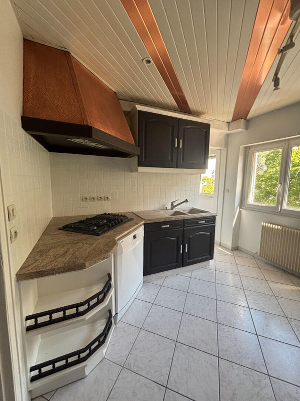 Appartement - 77 m² - 3 pièces