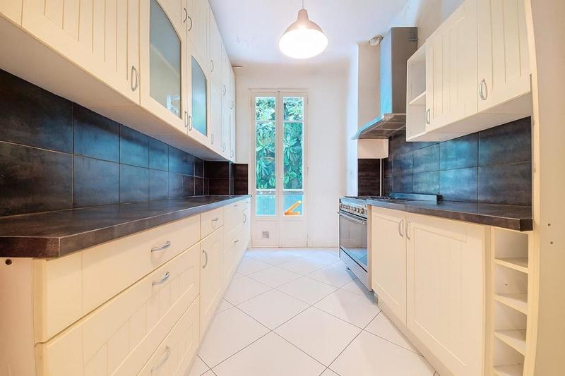 Appartement - 81 m² - 3 pièces