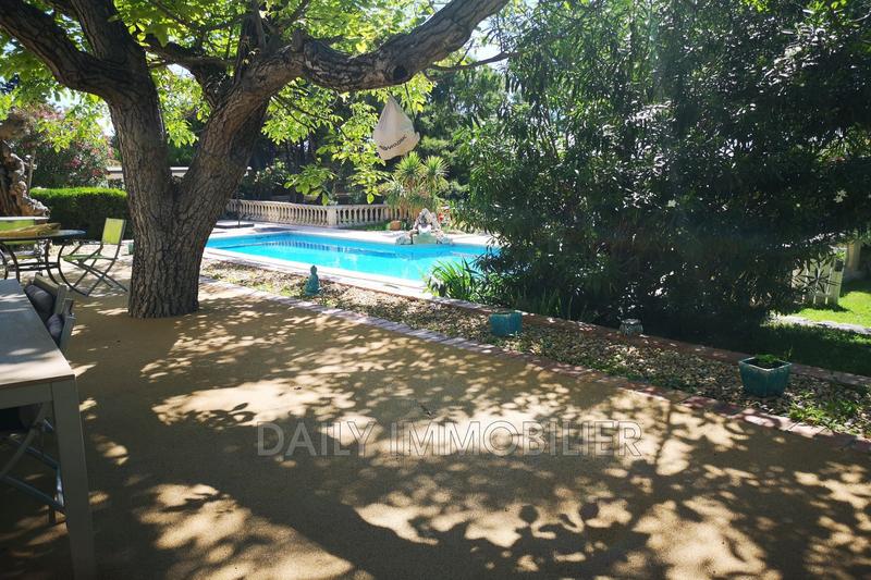 Demeure - 470 m² - 10 pièces