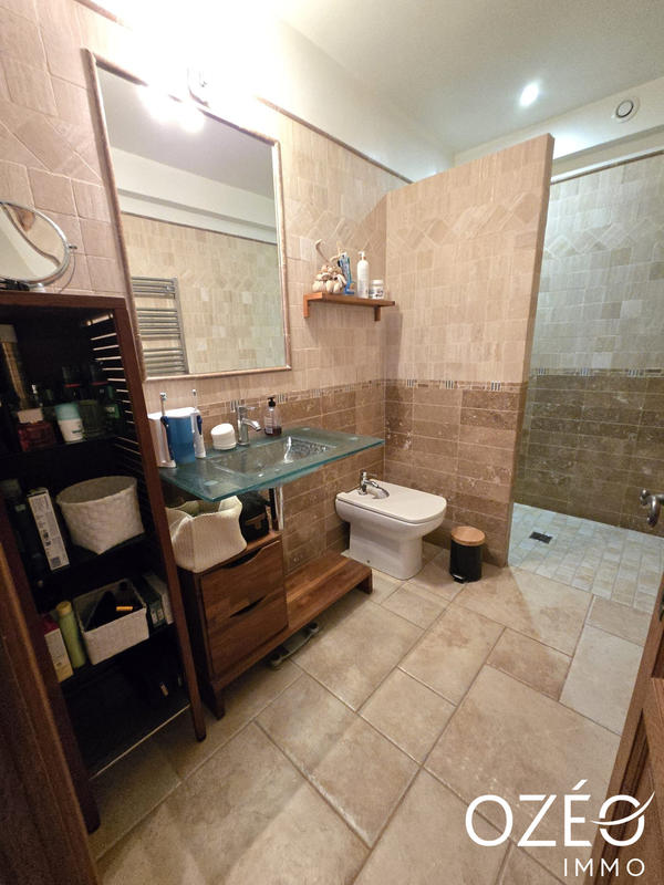 Maison traditionnelle - 160 m² - 5 pièces