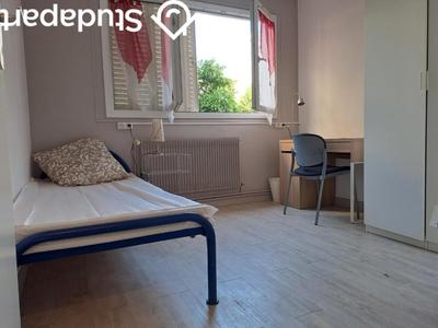 Appartement - 70 m² - 7 pièces