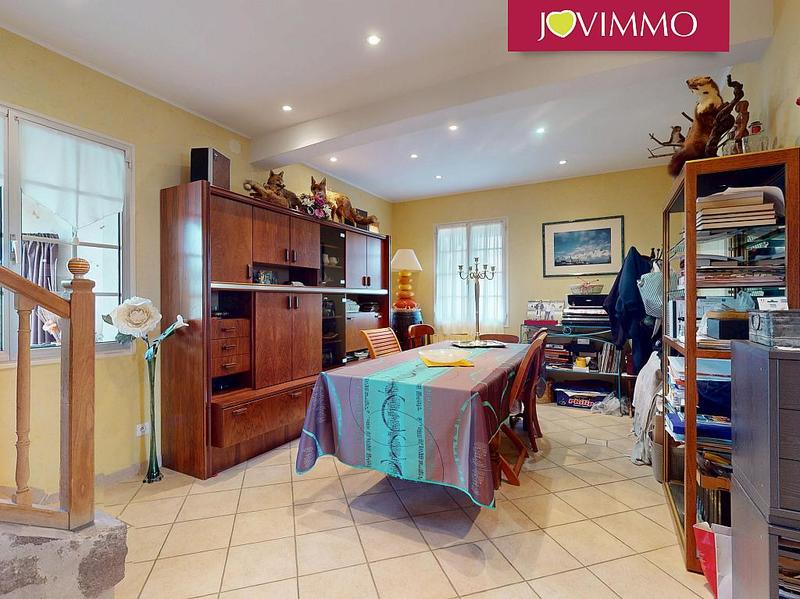 Maison - 260 m² - 9 pièces