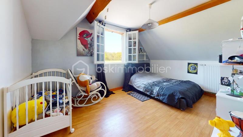 Maison - 237 m² - 7 pièces