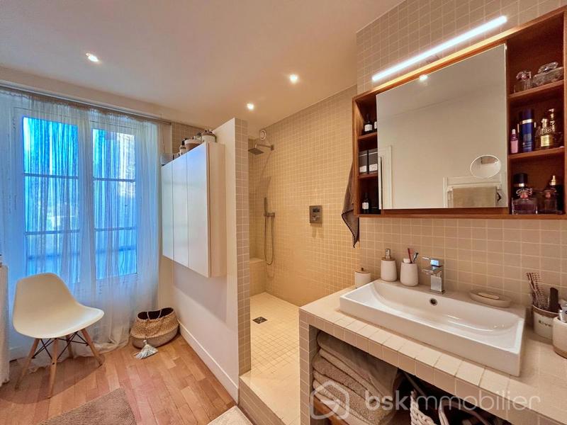 Maison de village - 200 m² - 7 pièces