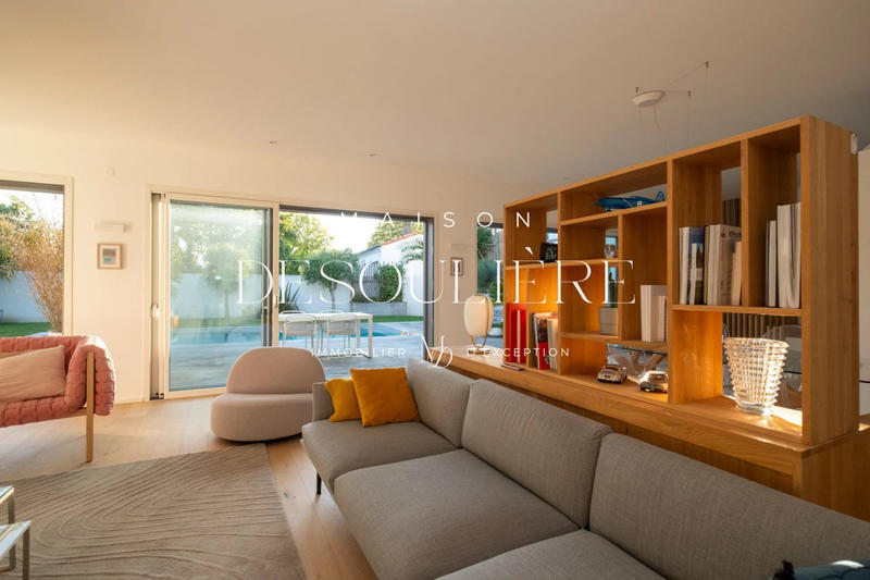 Villa - 220 m² - 7 pièces