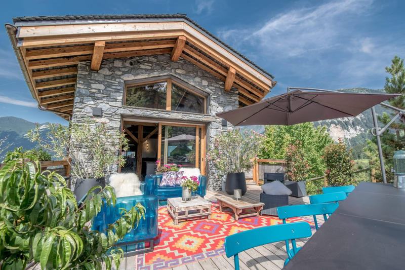 Châlet - 240 m² - 8 pièces