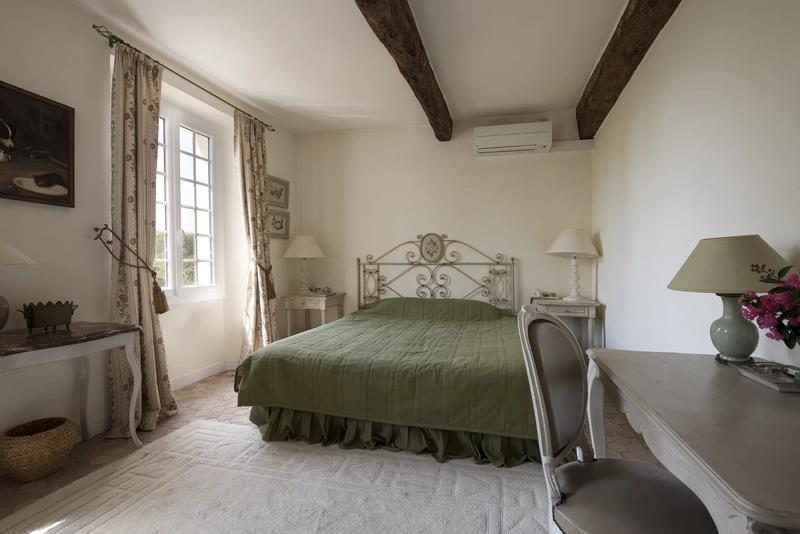 Maison - 520 m² - 15 pièces