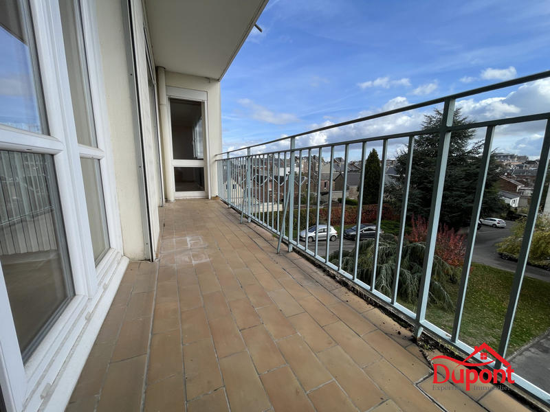 Appartement - 104 m² - 7 pièces
