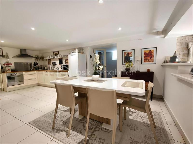 Appartement - 110 m² - 5 pièces