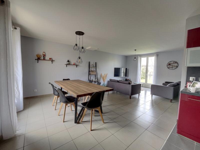 Maison - 117 m² - 6 pièces