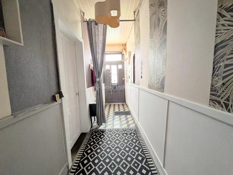 Maison - 196 m² - 6 pièces