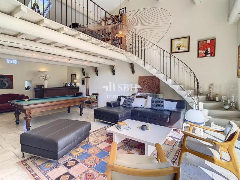 Mas - 285 m² - 10 pièces