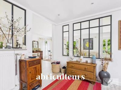 Maison - 167 m² - 6 pièces