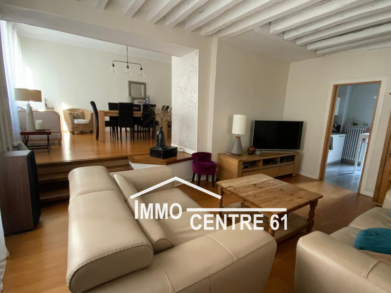 Maison - 180 m² - 5 pièces