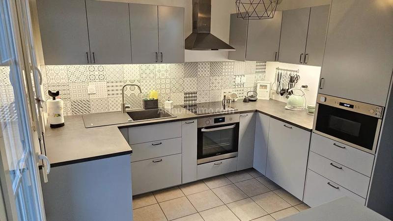 Maison - 91 m² - 6 pièces