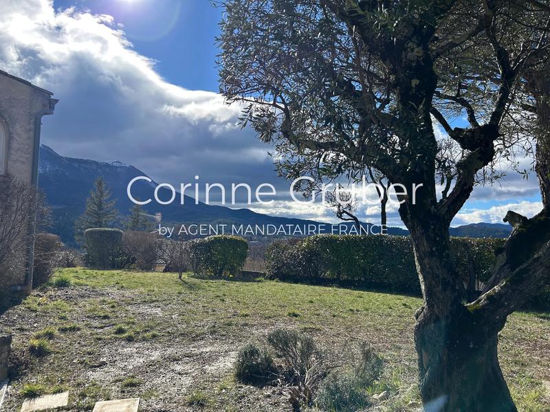 Maison - 180 m² - 6 pièces