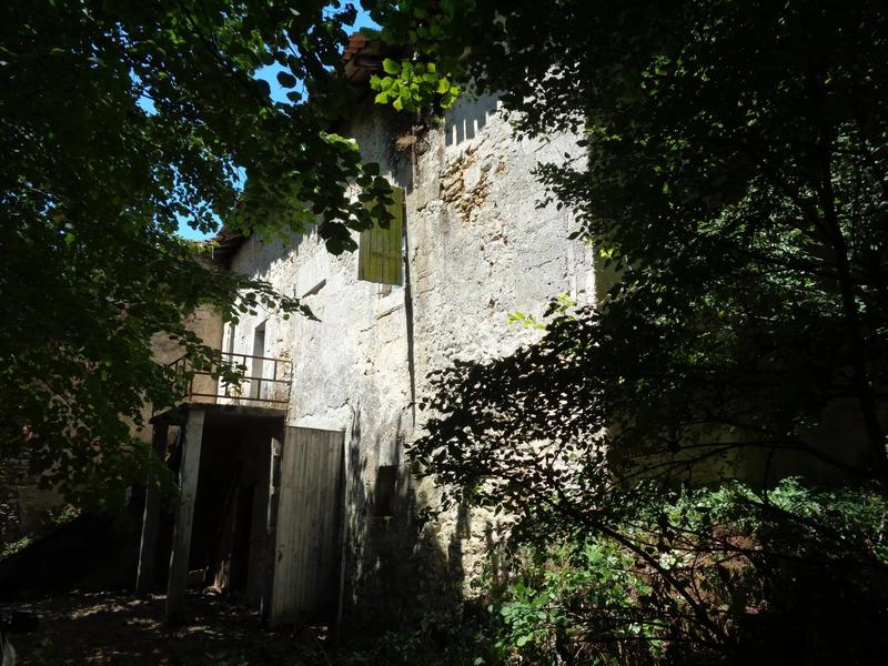 Maison traditionnelle - 230 m² - 4 pièces