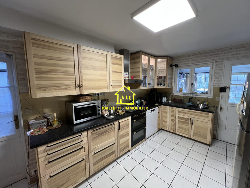 Maison ancienne - 210 m² - 5 pièces