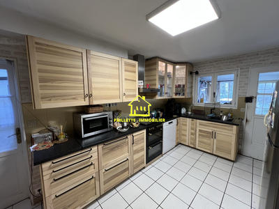 Maison ancienne - 210 m² - 5 pièces