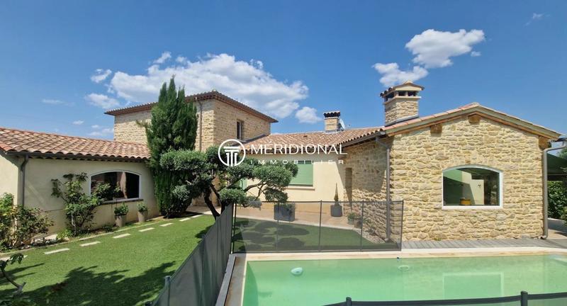 Villa - 191 m² - 6 pièces
