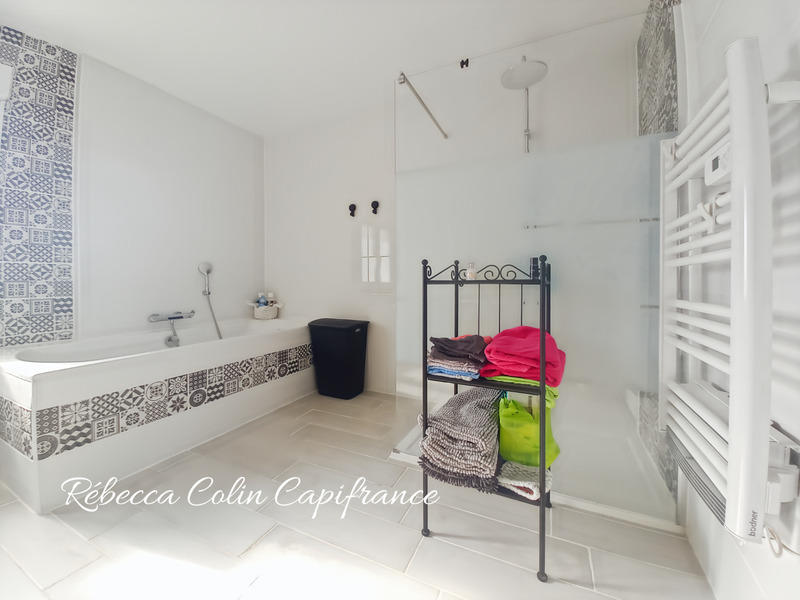 Longère - 290 m² - 12 pièces