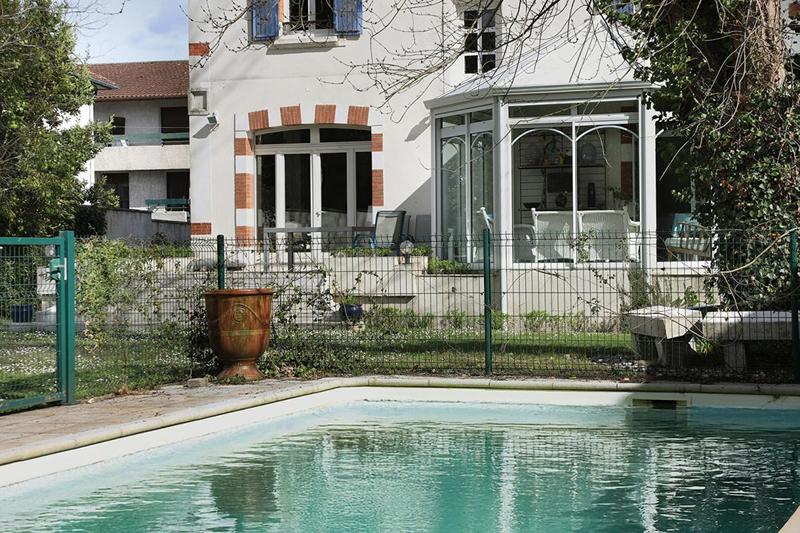 Propriété - 224 m² - 8 pièces