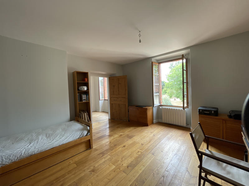 Maison - 260 m² - 8 pièces