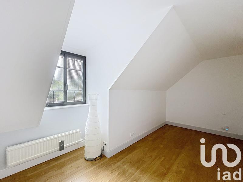 Maison - 200 m² - 8 pièces