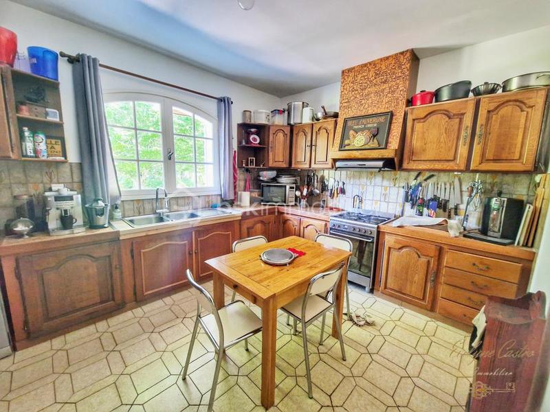 Maison - 188 m² - 6 pièces