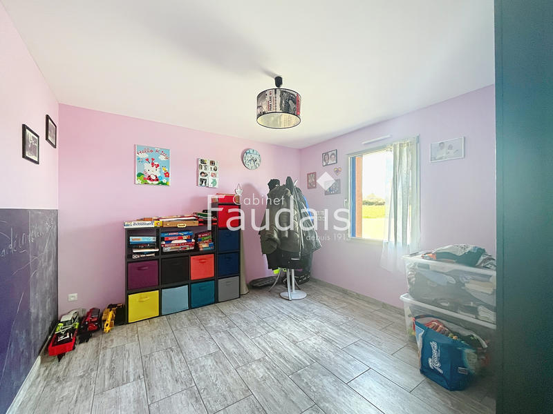 Maison - 246 m² - 8 pièces