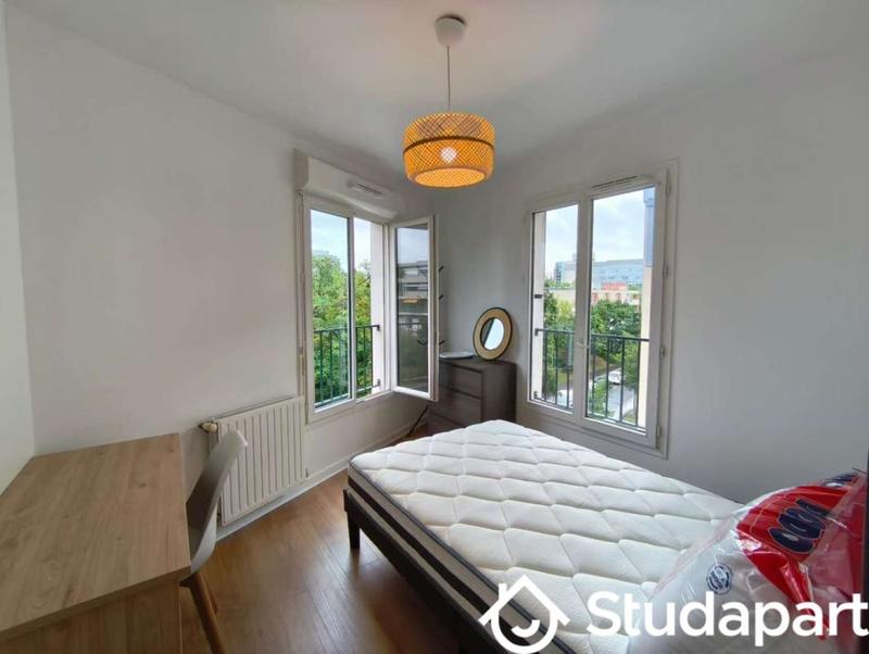 Chambre - 11 m² - 1 pièce