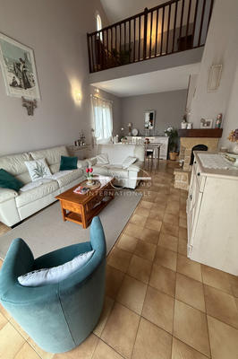 Maison - 107 m² - 4 pièces