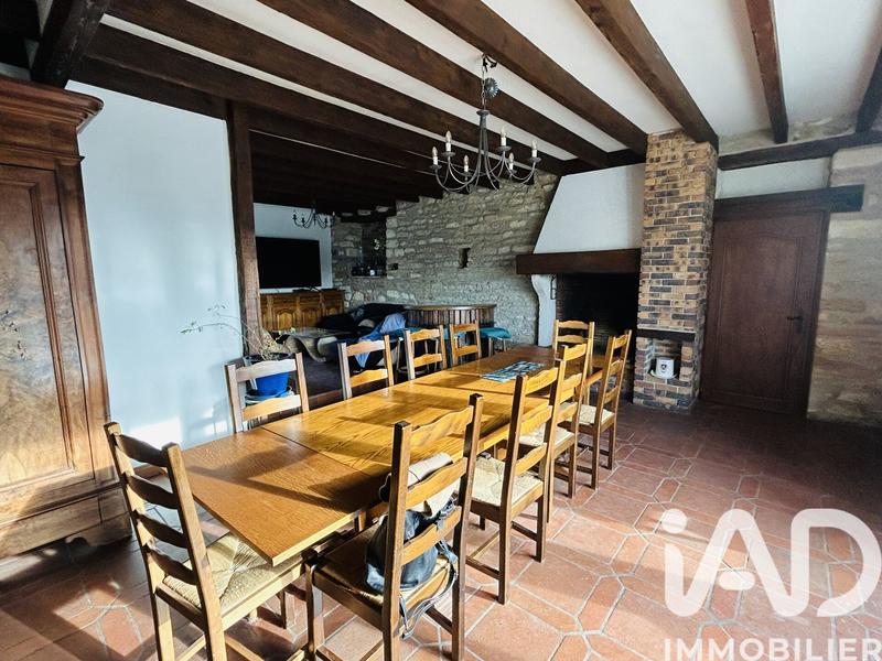 Maison - 232 m² - 9 pièces