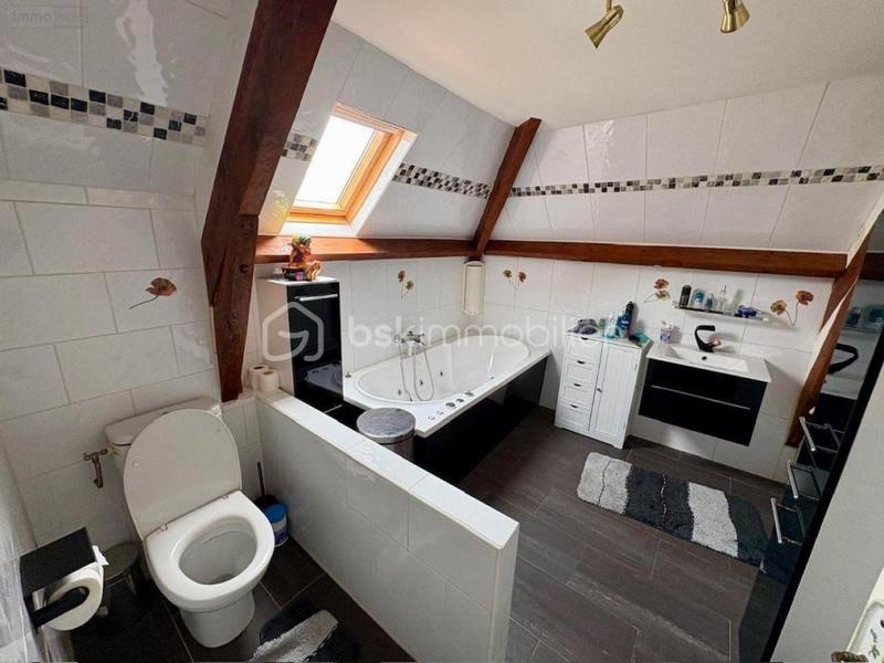 Pavillon - 100 m² - 5 pièces