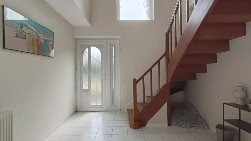 Propriété - 286 m² - 8 pièces